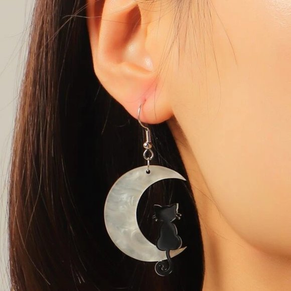SPOOKY Cat and Moon Earrings - Picture 2 of 3